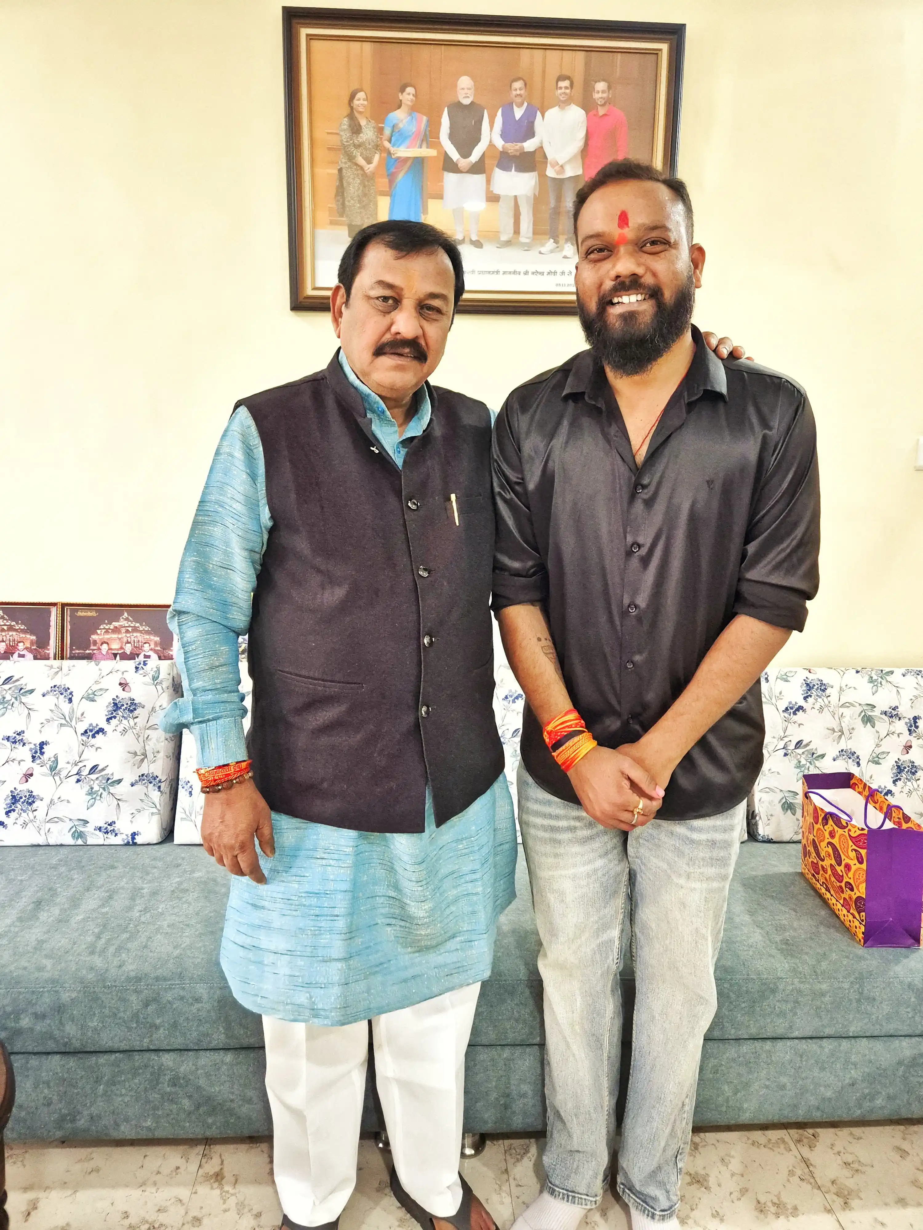 पार्षद मनीष यादव ने दुर्ग सांसद श्री विजय बघेल को जन्मदिन की हार्दिक शुभकामनाएं दी