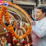 भगवान झूलेलाल जी की शोभायात्रा में उमड़े सिंधी समाज के लोग, झूलेलाल मंदिर में दर्शन के लिए श्रद्धालुओं की लगी भीड़, शरबत व प्रसादी का किया वितरण