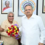 अरुण वोरा ने डॉ. रमन सिंह से की आत्मीय भेंट, कुशलक्षेम जाना