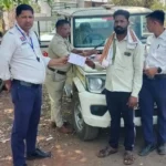 मोटर व्हीकल एक्ट के तहत 21 वाहन चालकों के विरुद्ध कार्रवाई कर 6,400 रुपये लिया गया समन शुल्क