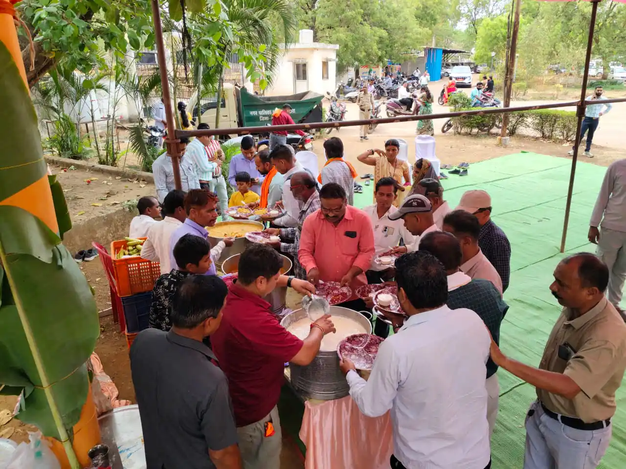 कलेक्टरेट परिसर में श्रद्धा और उल्लास के साथ मनाई गई हनुमान जयंती