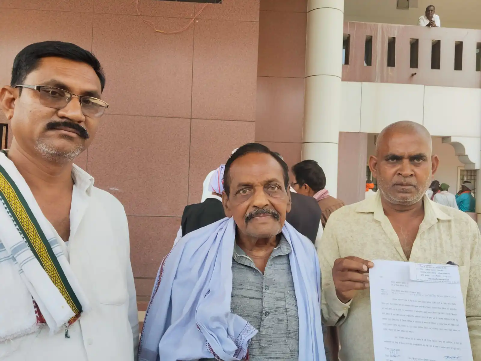 अवैधानिक कब्जा करने को लेकर विवाद, शिकायत