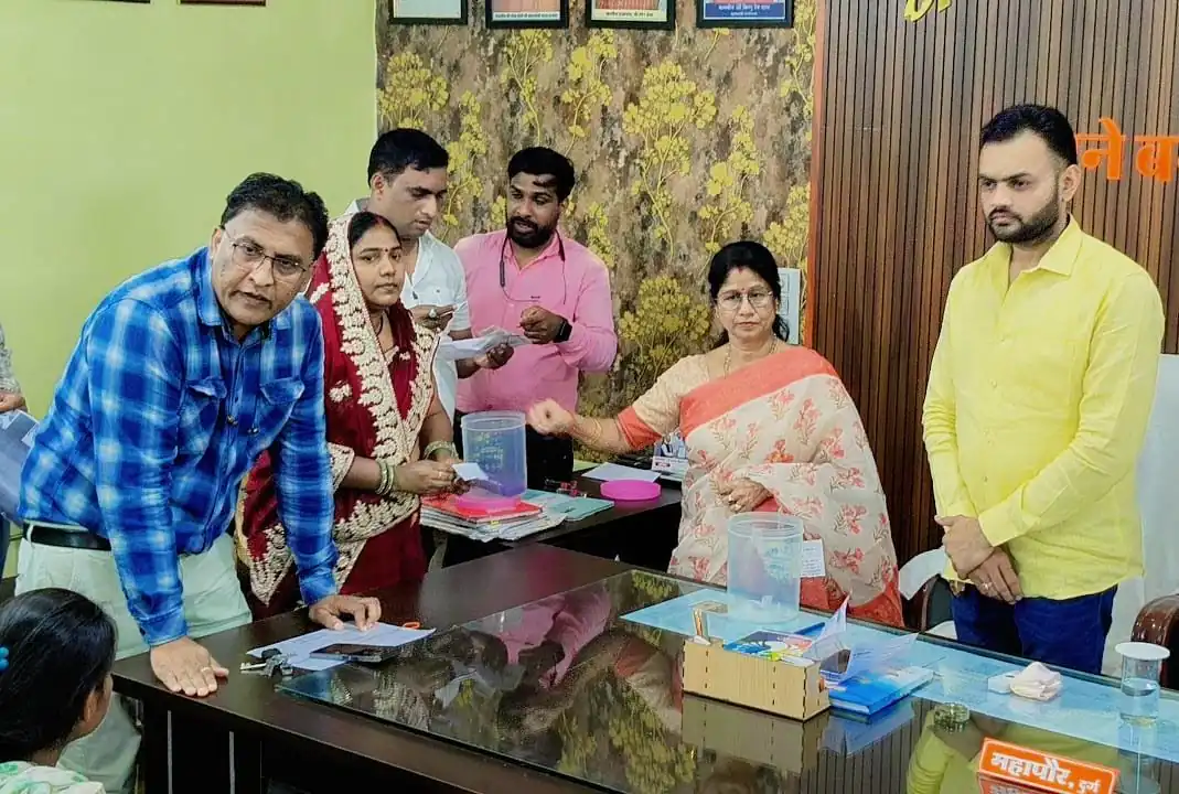 पारदर्शी लॉटरी से आवास आवंटन, हितग्राहियों में खुशी, प्रधानमंत्री आवास योजना: कम कीमत में शानदार घर, लॉटरी से हुआ चयन