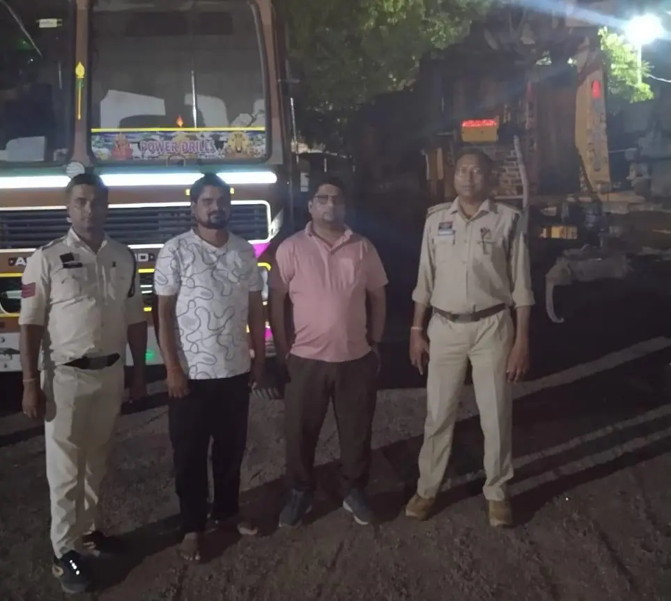 बगलेडी में अवैध बोर उत्खनन पर कार्रवाई, वाहन जब्त कर थाना साजा को सौंपा गया