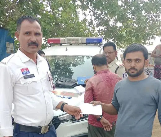 यातायात नियमों का उल्लंघन करने वाले कुल 21 वाहन चालकों पर बेमेतरा पुलिस की कार्रवाई 