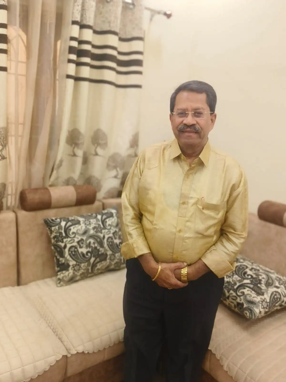 डॉ. अनिल अग्रवाल ने राजनीति के बड़े भविष्य वक्ता के रूप में बनाई पहचान, 13 अप्रैल को ही कर दी थी ममता बनर्जी के हारने और टीएमसी की सरकार गिरने की घोषणा, बीजेपी की तीन राज्यों में सरकार बनने की भविष्यवाणी भी सही, अब तक 8 से ज्यादा चुनावों का पूर्वानुमान हो चुका सही