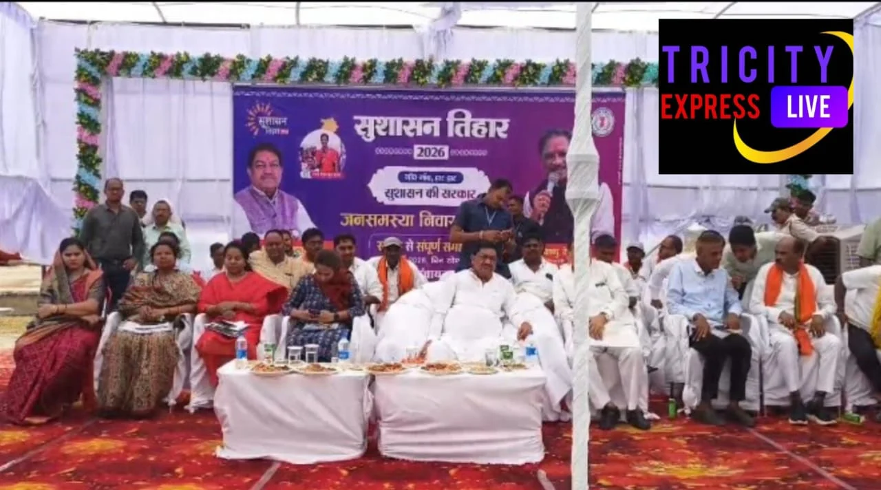 जनसमस्या निवारण शिविर में पहुँचे कैबिनेट मंत्री दयाल दास बघेल, नागरिकों की समस्याएं सुनकर अधिकारियों को दिए त्वरित निराकरण के निर्देश