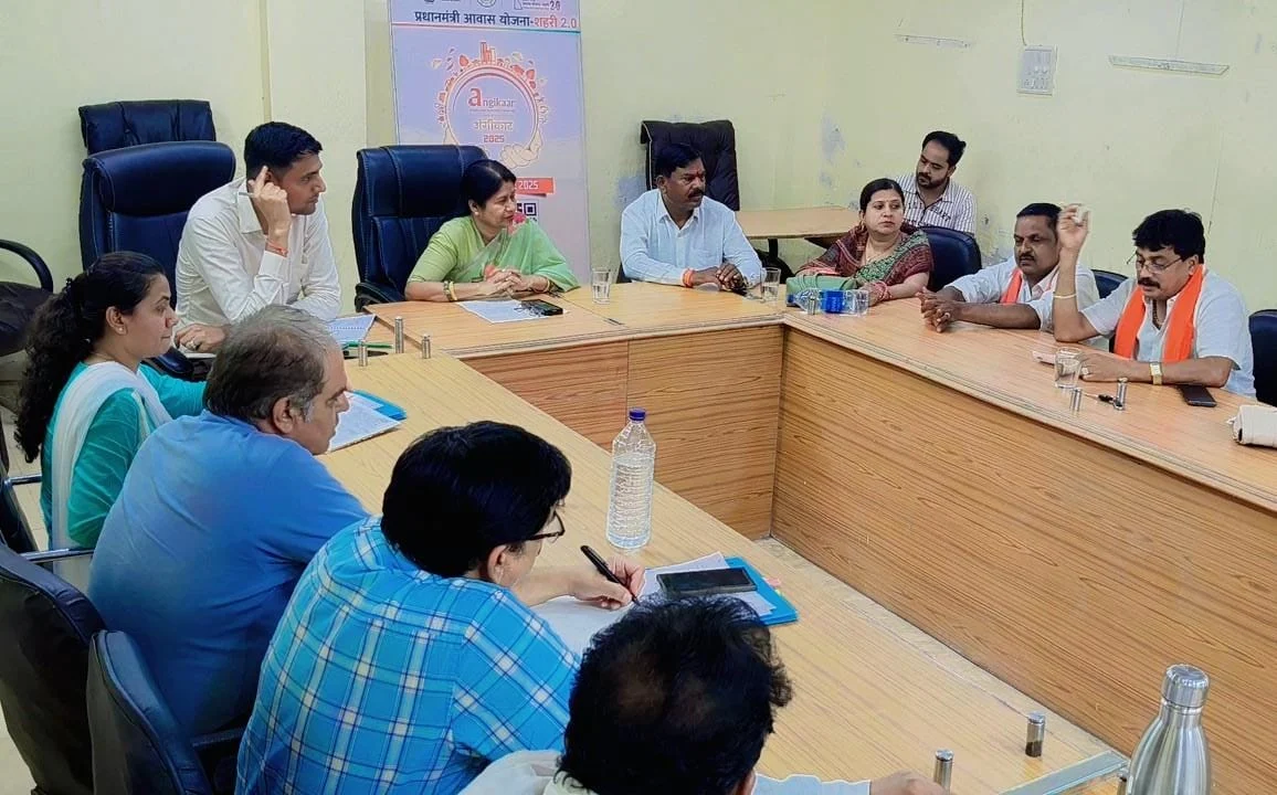 महापौर अलका बाघमार ने की वार्ड विकास कार्यों की समीक्षा, सार्वजनिक एवं अवैध नल कनेक्शनों के सर्वे और बेवजह पानी बहाव रोकने महापौर ने दिए निर्देश