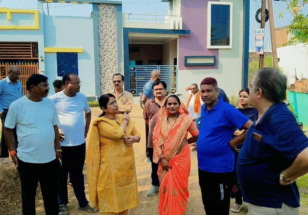 महापौर अलका बाघमार ने वार्ड 57 एवं 58 का किया सघन निरीक्षण, विकास एवं सफाई व्यवस्था का लिया जायजा