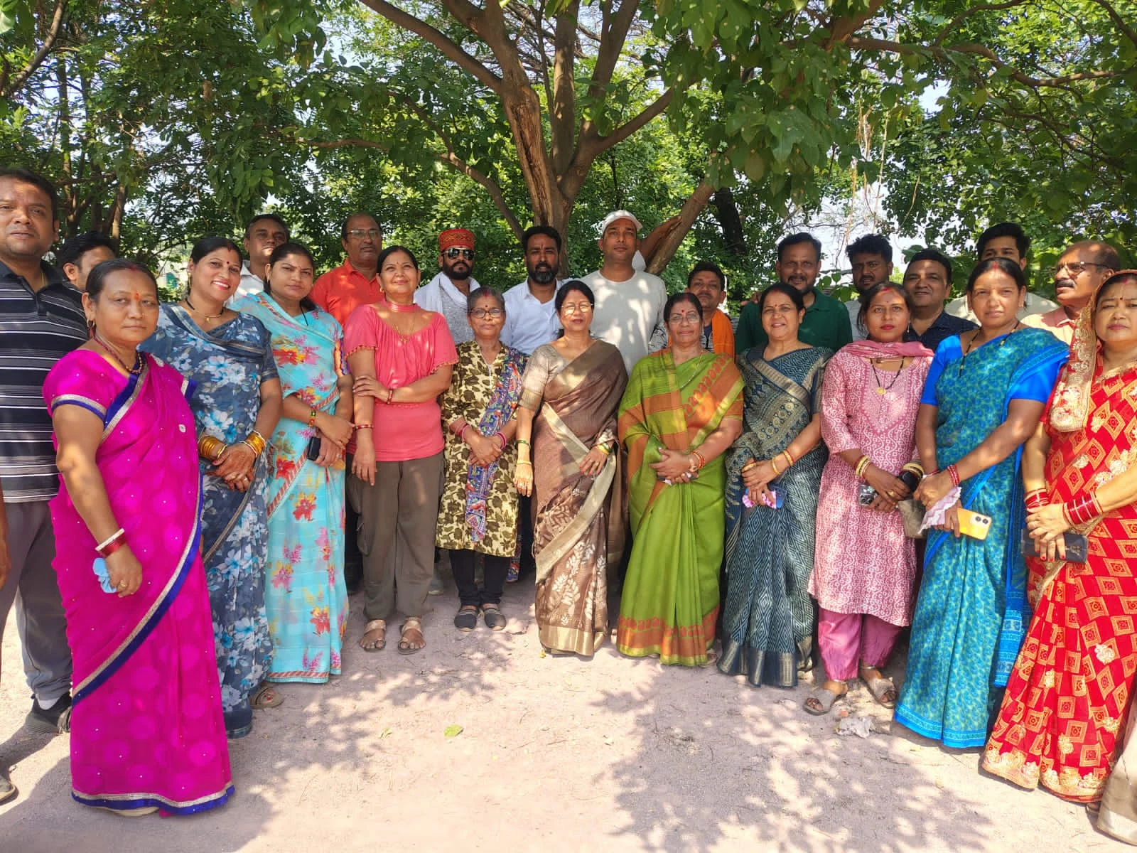 विश्व पर्यावरण दिवस पर स्टील कॉलोनी दुर्ग में प्रातः 8:30 बजे पौधारोपण