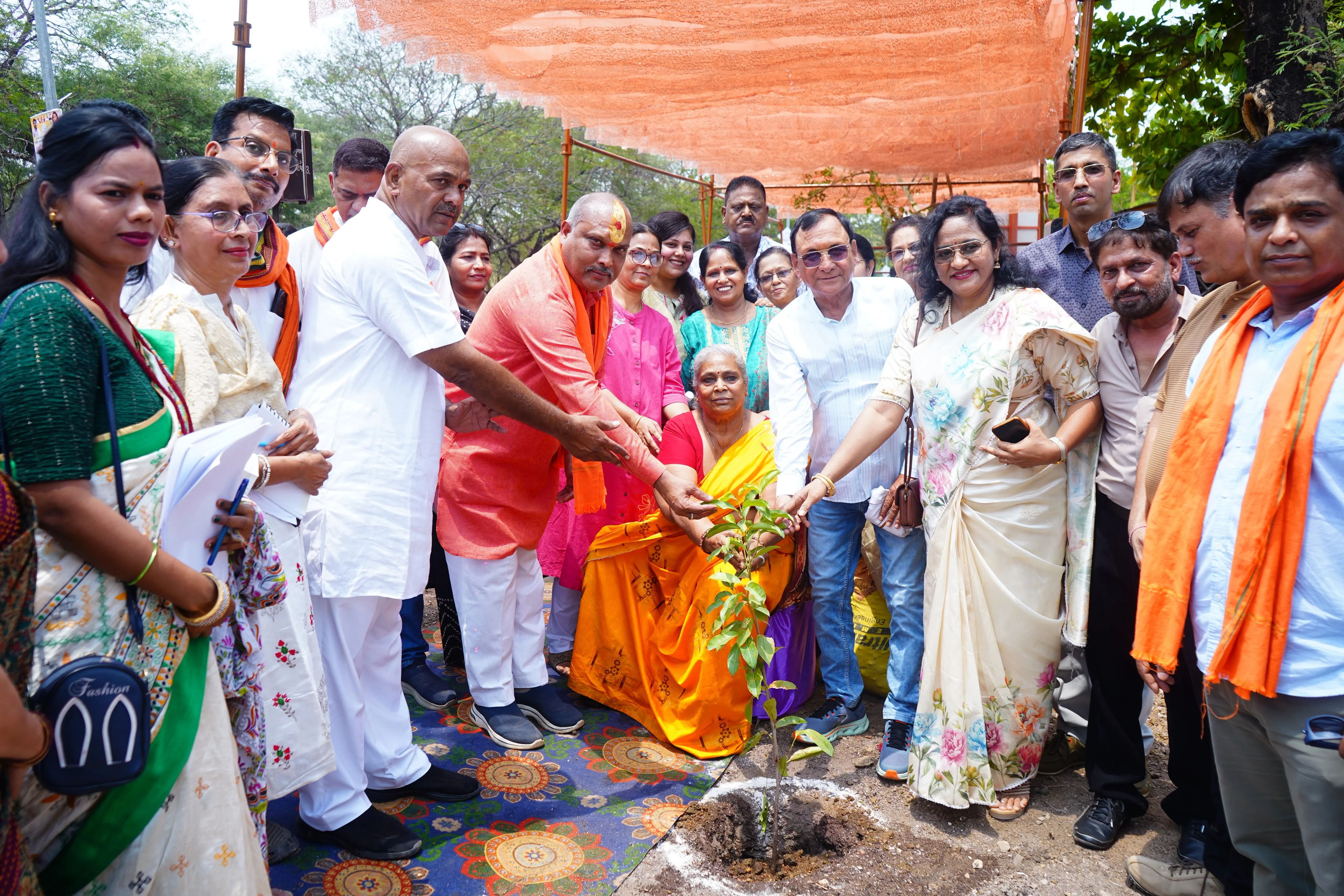 स्व. एचएल खंडेलवाल की 10वीं पुण्यतिथि पर श्रद्धांजलि सभा एवं लोकार्पण समारोह संपन्न