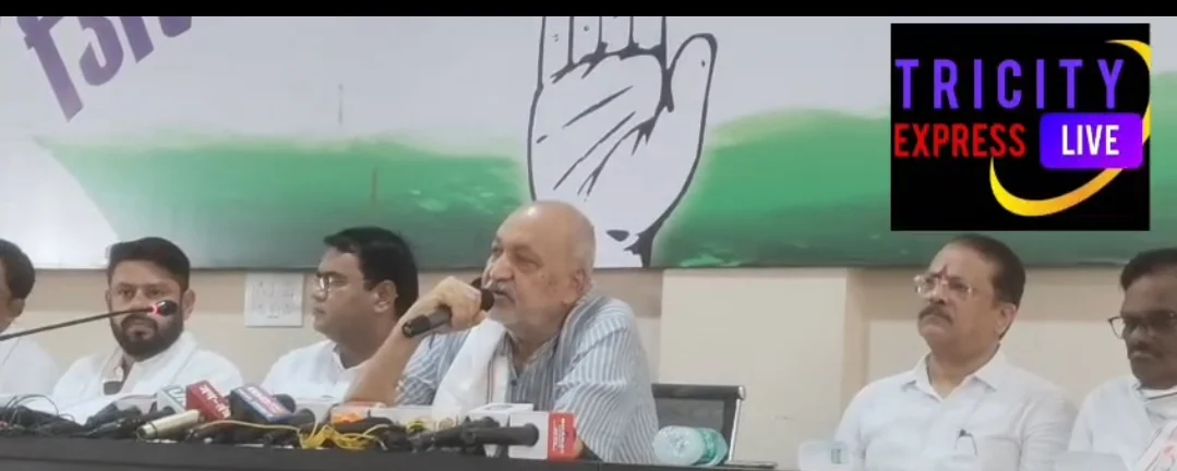 बिजली बिलों में बढ़ोतरी के खिलाफ कांग्रेस का हल्लाबोल, पूर्व मंत्री रविंद्र चौबे ने कहा – महंगाई से आम आदमी बेहाल