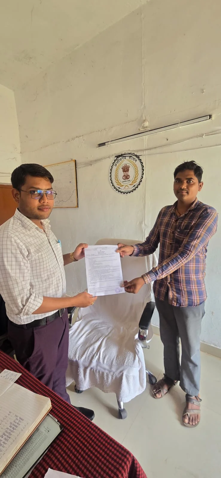 सेवा सेतु पोर्टल ने आसान की उच्च शिक्षा की राह: नवागढ़ के वरुण को एक दिन में मिला निवास प्रमाण पत्र