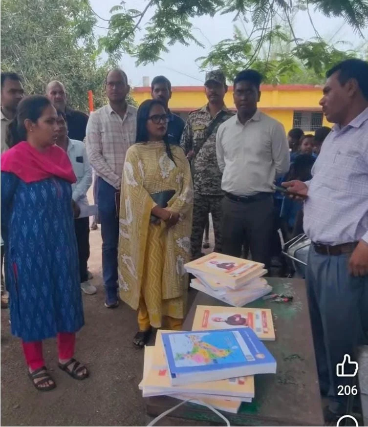 कलेक्टर के आकस्मिक निरीक्षण में एक शिक्षक निलंबित, कई शिक्षकों को कारण बताओ नोटिस