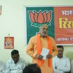 कोड़िया में 119 करोड़ 18 लाख की लागत राशि से नवनिर्मित शासकीय हायर सेकेंडरी स्कूल भवन का विधायक ललित चंद्राकर ने किया लोकार्पण, बच्चों का तिलक-वंदन कर कराया शाला प्रवेश