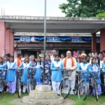 विधायक ललित चंद्राकर ने गनियारी सरस्वती निशुल्क योजना अन्तर्गत वितरण किया साइकिल