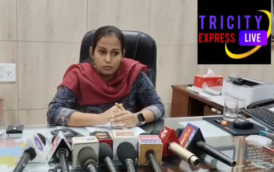 जनदर्शन में कलेक्टर प्रतिष्ठा ममगाईं ने आमजन की समस्याएं सुनीं, जनदर्शन में प्राप्त हुए 83 आवेदन, कई मामलों का मौके पर निराकरण