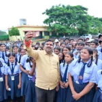 पेंड्रावन के विद्यार्थियों के साथ X पर साझा की सेल्फी, शिक्षा मंत्री ने लिखा: बच्चे हमारा भविष्य हैं