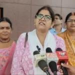  चारों ब्लॉक के मितानिन कोऑर्डिनेटर जिला कलेक्ट्रेट पहुंचे, लगाए गए आरोप पर दी प्रतिक्रिया