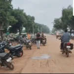 कोदवा से साजा मार्ग की स्थिति, चारों ओर स्वच्छता का अभाव, गंदगी का आलम