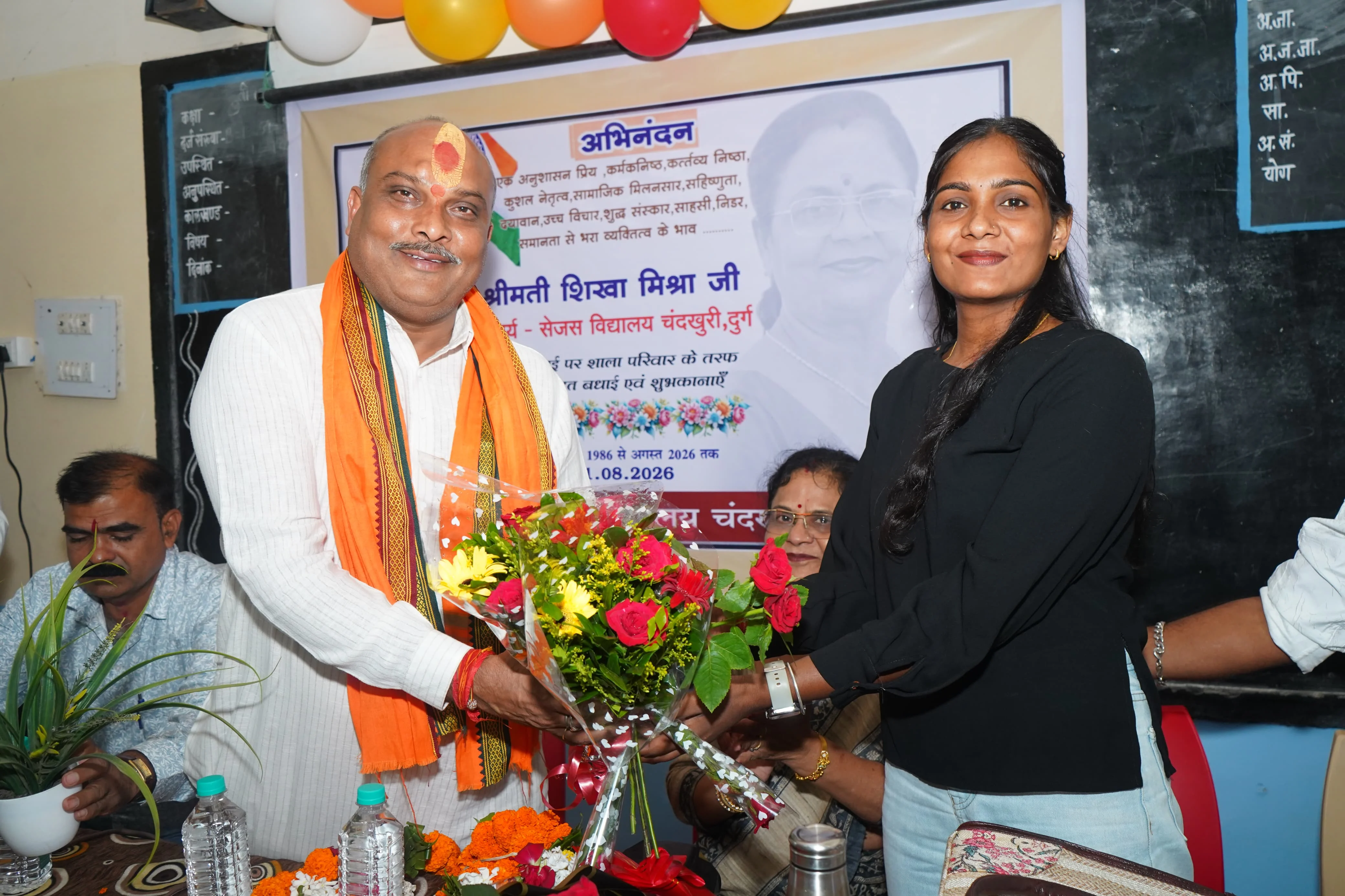 छत्तीसगढ़ राज्य अलंकरण से सम्मानित कु. मोनिका साहू का विधायक ललित चंद्राकर ने किया सम्मान