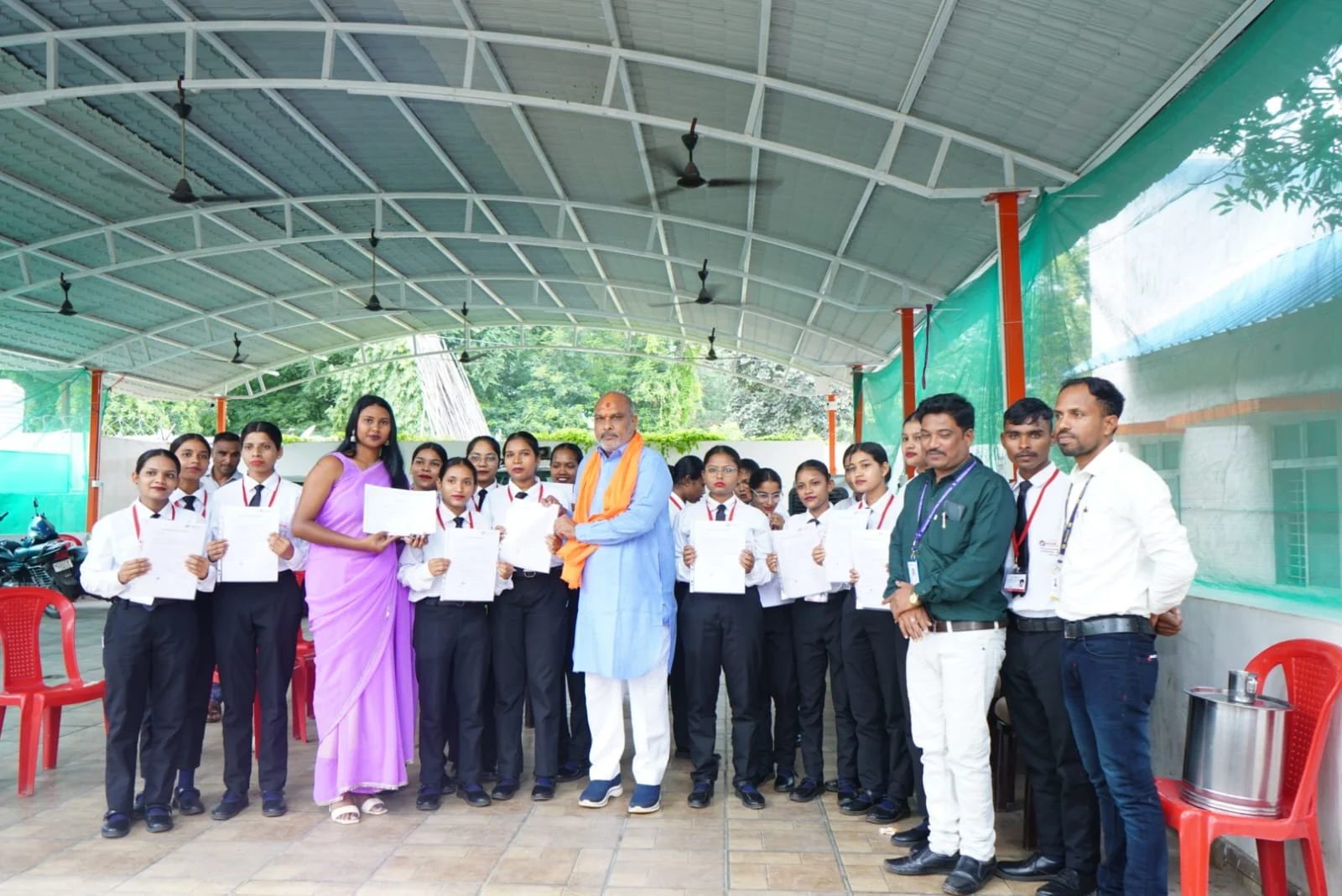 विधायक ललित चंद्राकर ने बांटे ऑफर लेटर, 21 युवाओं को मिला रोजगार