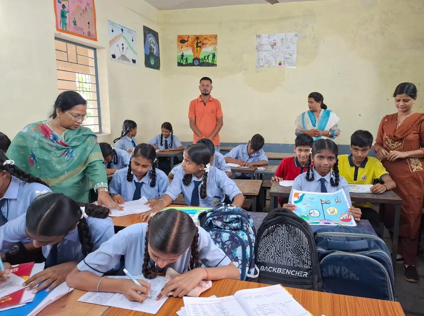मेरे सपनों का भारत, चित्रकला अभियान में बच्चों ने दिखाई रचनात्मकता, चित्रों में दिखा विकसित भारत का सपना