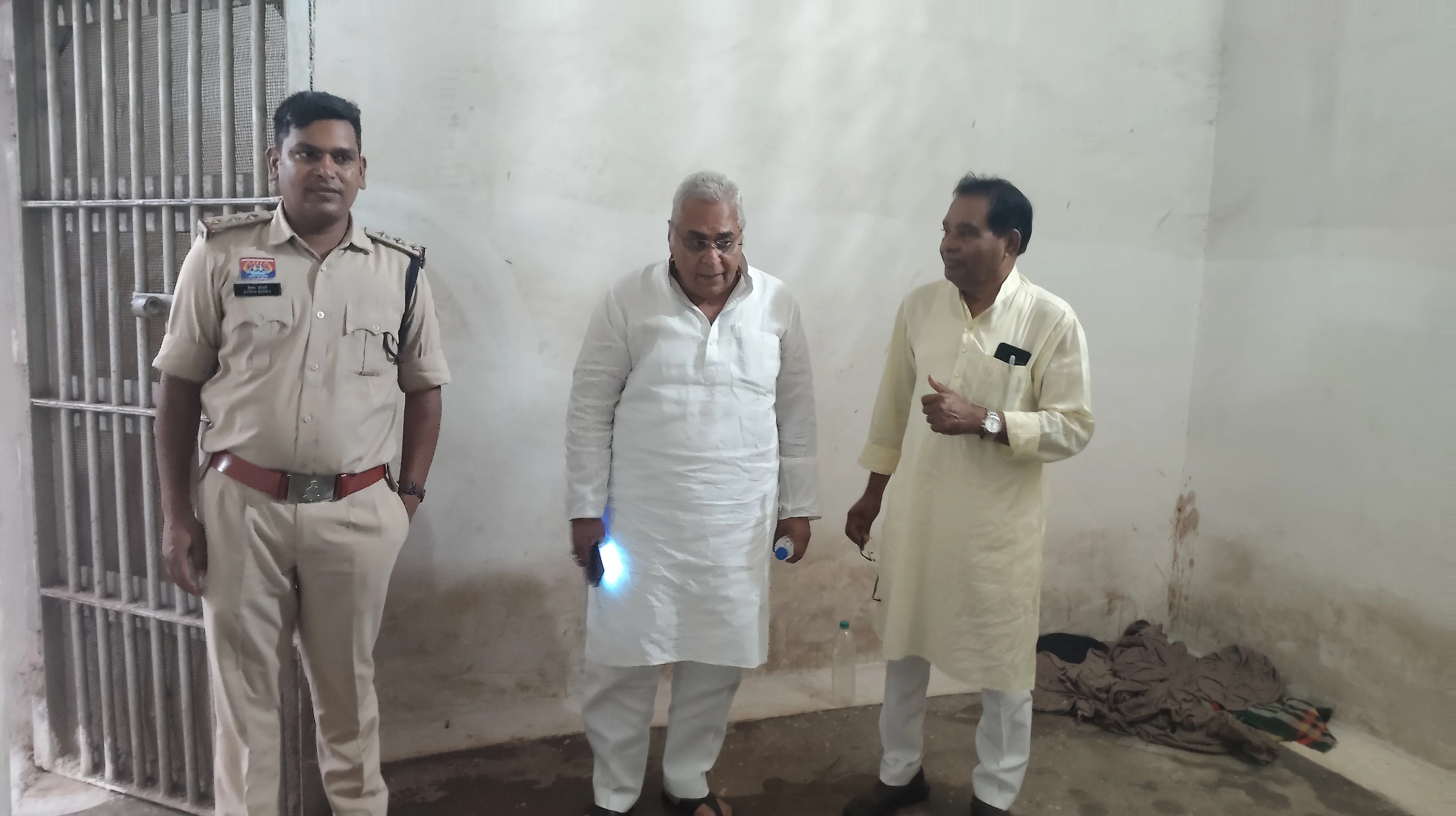 सुरक्षा देने वाले ही असुरक्षित, मोहन नगर थाना बदहाल: अरुण वोरा