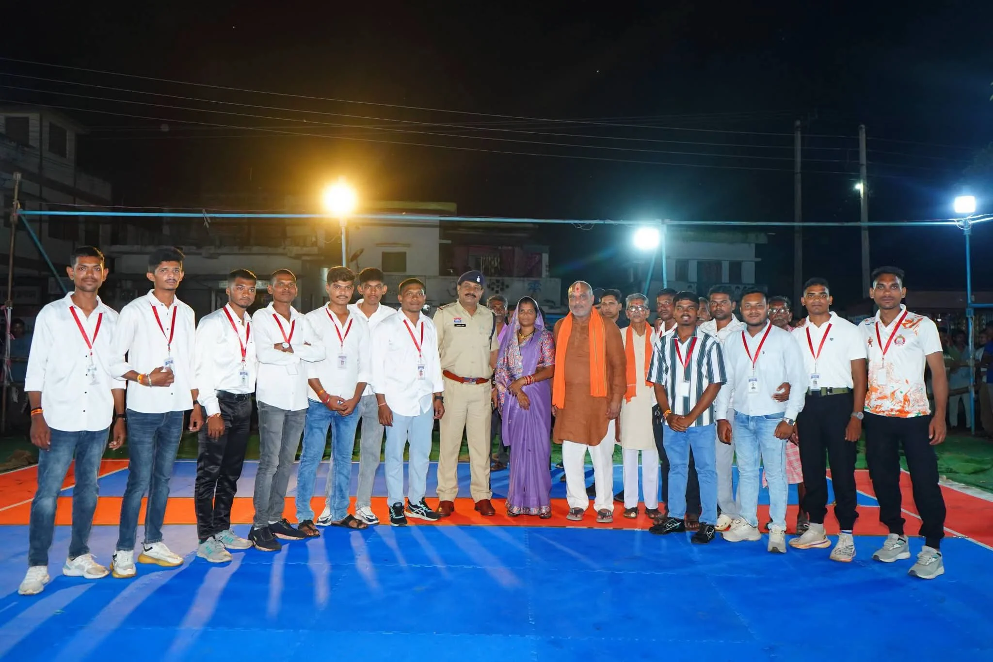महमरा में एक दिवसीय राज्य स्तरीय कबड्डी प्रतियोगिता का दुर्ग ग्रामीण विधायक श्री ललित चंद्राकर जी ने किया शुभारंभ, खिलाड़ियों का किया उत्साहवर्धन