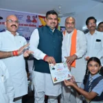 सेवा संकल्प अभियान : मेरे सपनों का भारत’ में विद्यार्थियों ने चित्रों और विचारों से दिखाई विकसित भारत की तस्वीर