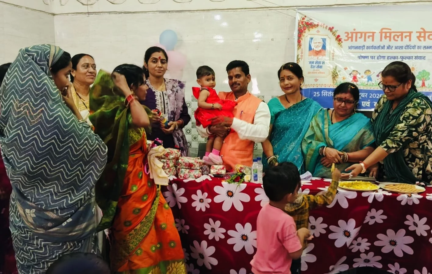 गया नगर में आंगन मिलन सेवा में नन्हे बच्चों व महिलाओं ने दिखाई प्रतिभा, छत्तीसगढ़ी व्यंजन से रंगोली तक का हुआ प्रदर्शन बेटियों को शिक्षा और समान अवसर देकर ही बनेगा सशक्त समाज–दिनेश देवांगन
