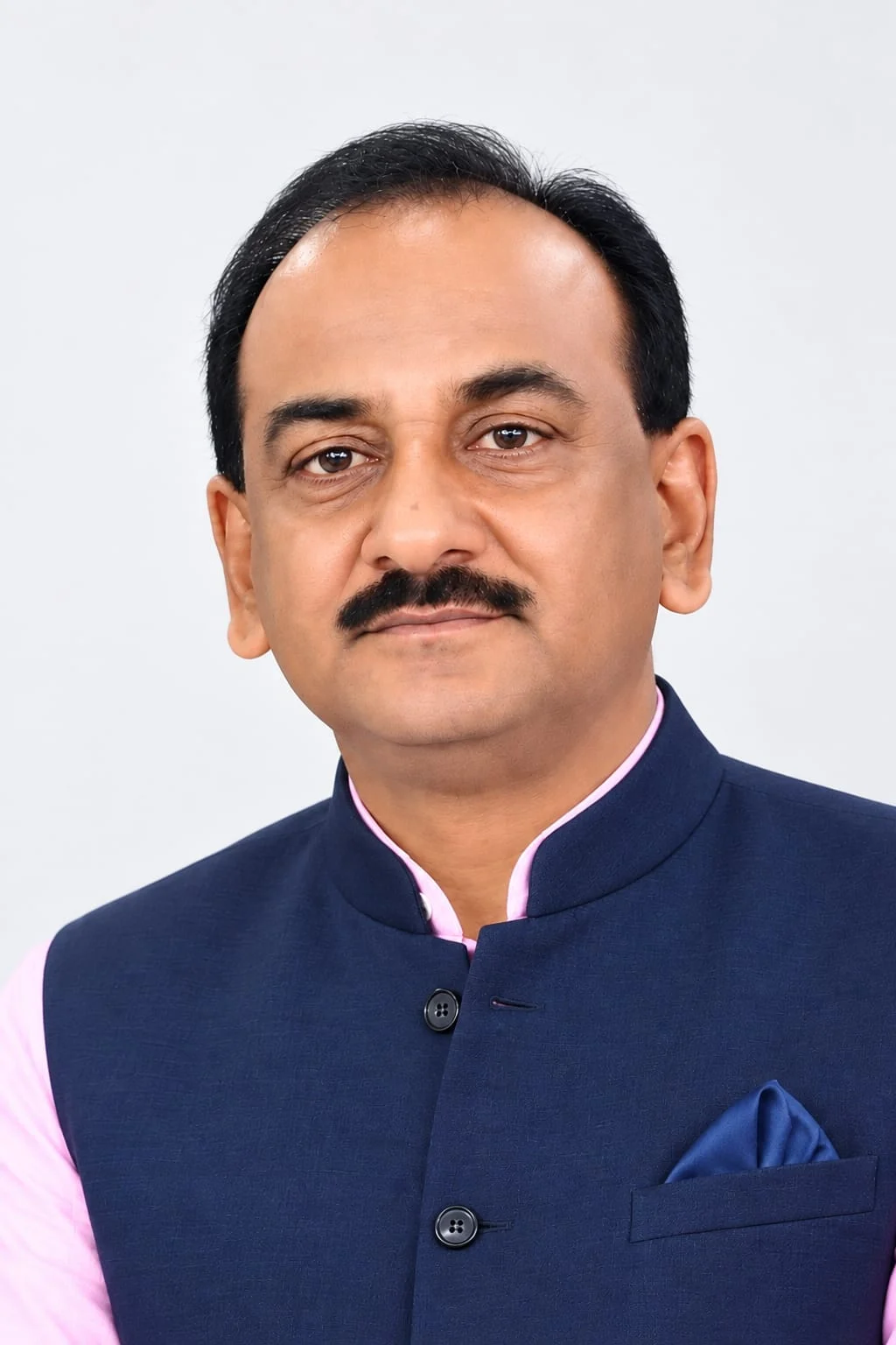 नवरात्रि पर्व से पहले सफाई और प्रकाश व्यवस्था सुधारे निगम- अलताफ अहमद