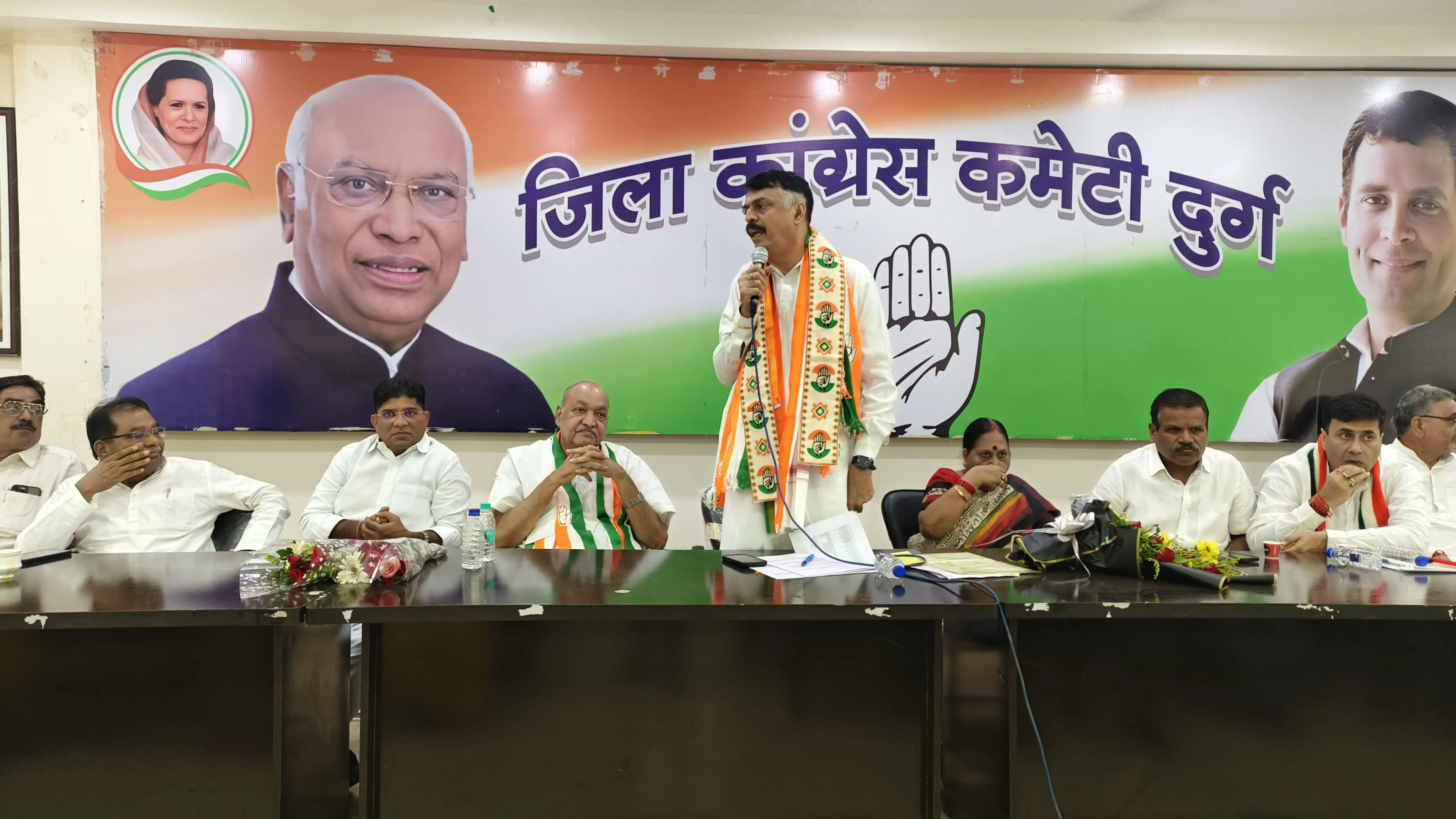 कांग्रेस ने चुनावी पारदर्शिता पर उठाए सवाल, सीईसी से मांगा इस्तीफा, हटाए गए 13.3 करोड़ मतदाताओं के नाम बहाल करने उठाई आवाज