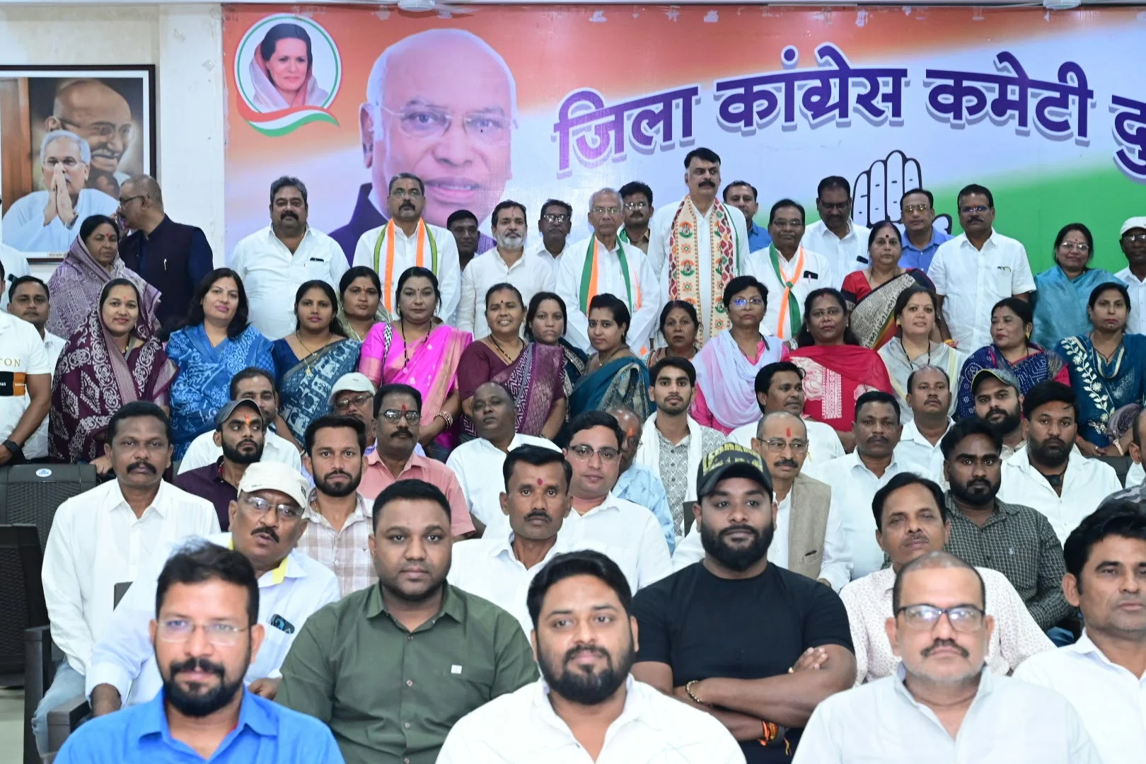 मतदाता सूची पुनरीक्षण और कथित वोट चोरी के मुद्दे पर कांग्रेस ने केंद्र की भाजपा सरकार को घेरा