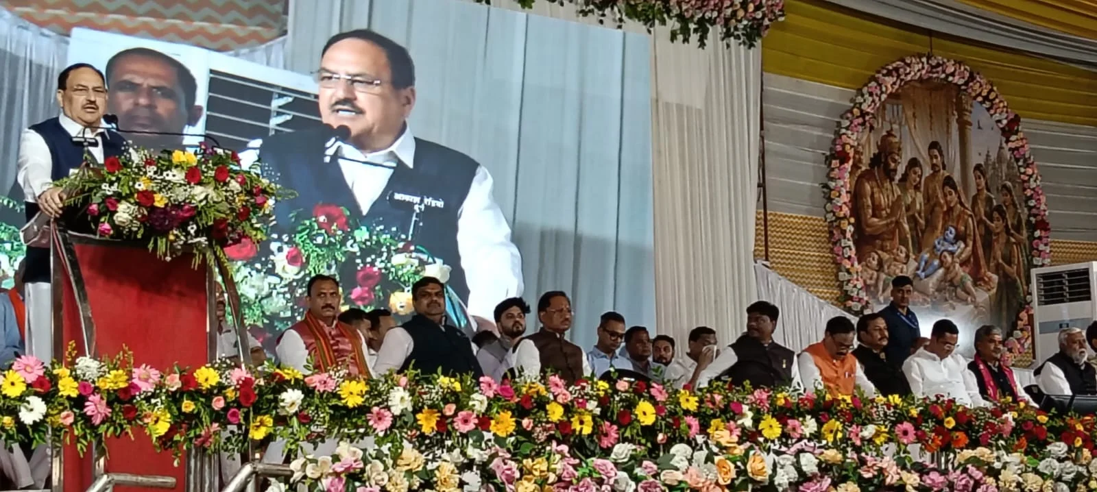 केंद्रीय मंत्री जेपी नड्डा ने कांग्रेस पर साधा निशाना, बोले- लोकतंत्र को बदनाम करने की कोशिश कर रहा विपक्ष