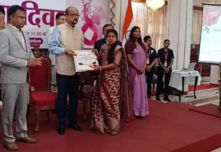 महिला दिवस पर गोद ग्राम टेमरी की महिलाओं को राज्यपाल द्वारा सम्मान