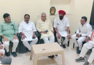 कल कांग्रेस करेगी भाजपा दफ्तरों का घेराव, वोरा की मौजूदगी में रायपुर में दूसरे दिन रणनीति बैठक, कहा – कांग्रेस चुप नहीं बैठेगी