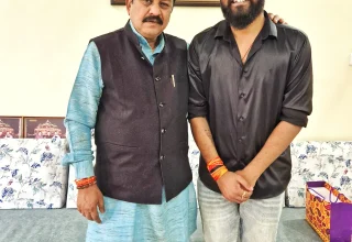 पार्षद मनीष यादव ने दुर्ग सांसद श्री विजय बघेल को जन्मदिन की हार्दिक शुभकामनाएं दी