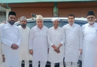 ईद पर बिखरी खुशियां, ईदगाह पहुंचकर जनप्रतिनिधियों ने मुस्लिम भाईयों को दी मुबारकबाद