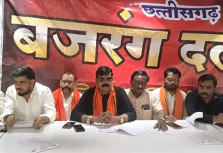 बजरंग दल की पहल लाई रंग, निजी स्कूलों की नहीं चलेगी अब मनमानी  कार्यवाही में लापरवाही नही किए जाएंगे बर्दाश्त-रतन यादव