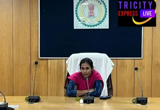 जिले में पेट्रोल-डीजल की पर्याप्त उपलब्धता, अफवाहों पर ध्यान न दें : प्रशासन