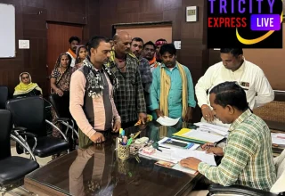 अपर कलेक्टर गुड्डूलाल जगत ने जनदर्शन में सुनी आमजन की समस्याएं,।60 आवेदनों पर त्वरित कार्यवाही के निर्देश, कई मामलों का मौके पर समाधान