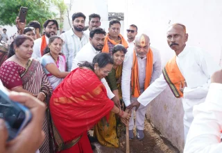 दुर्ग ग्रामीण विधायक ललित चंद्राकर ने रिसाली निगम के वार्ड 37 जोरातराई में 1 करोड़ के विकास कार्यों की आधारशिला रखी