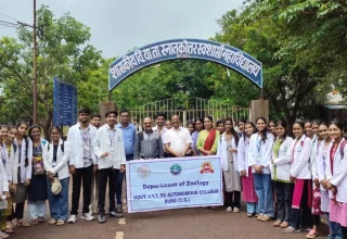 अर्जुंदा मत्स्य फार्म में एम.एससी. प्राणीशास्त्र के विद्यार्थियों ने लिया आधुनिक मत्स्य पालन का व्यावहारिक प्रशिक्षण