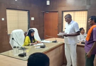 जिला पंचायत सीईओ सुश्री प्रेमलता पद्माकर ने जनदर्शन में सुनी आमजन की समस्याएं, 29 आवेदन प्राप्त
