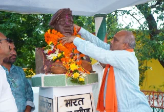 अमर शहीद दुर्वासा लाल निषाद का शहादत दिवस समारोह देवरी (ख) में श्रद्धा एवं गर्व के साथ सम्पन्न