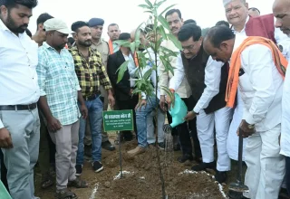 जल एवं पर्यावरण संरक्षण से ही आने वाली पीढ़ी का भविष्य सुरक्षित : मंत्री दयाल दास बघेल