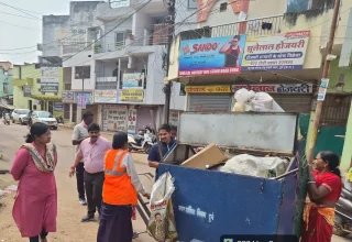 पचरीपारा के खुले प्लॉट से मलबा हटाने के निर्देश, वार्ड 28-29 की नालियों की तल तक होगी सफाई