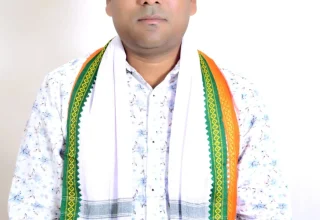 आशीर्वाद के दीये कार्यक्रम में जूते-चप्पल पहनकर दीप प्रज्वलन पर लोचन यादव ने उठाए सवाल