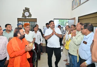 मंत्री गजेन्द्र यादव की पहल से दुर्ग शहर में बिजली व्यवस्था होगी मजबूत, 200 से अधिक नए विद्युत पोल और 10 ट्रांसफार्मर लगेंगे